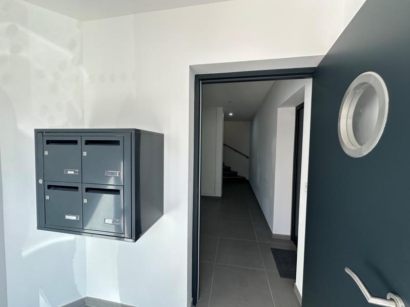 Appartement - 90 m² - 4 pièces