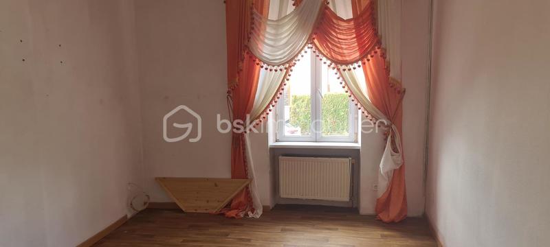 Maison - 87 m² - 6 pièces