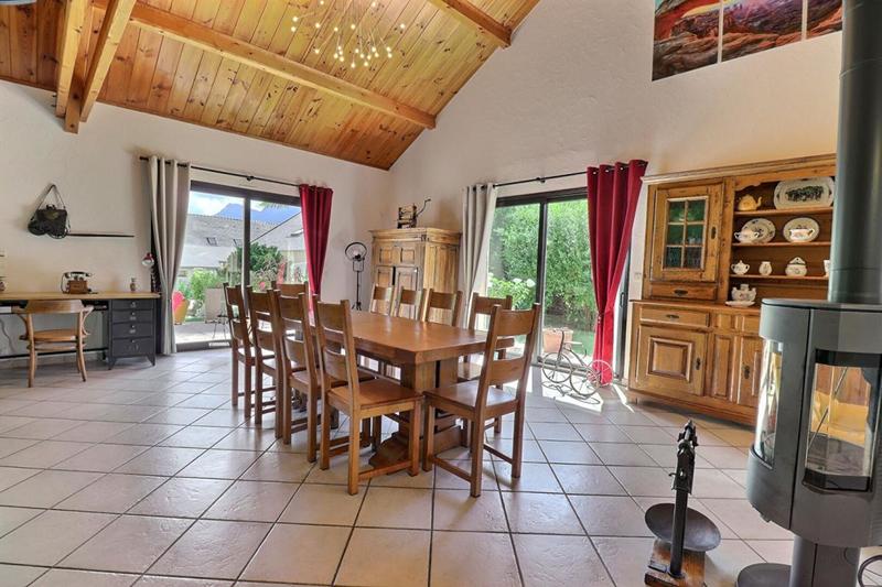 Maison - 181 m² - 7 pièces