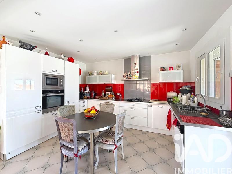 Maison - 122 m² - 5 pièces