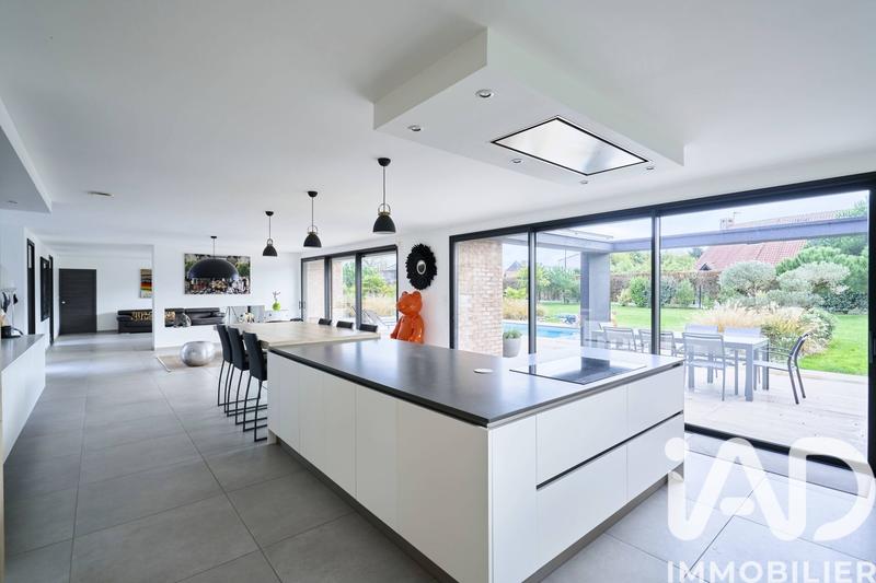 Maison de maîtres - 250 m² - 6 pièces