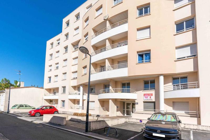 Studio - 16 m² - 1 pièce