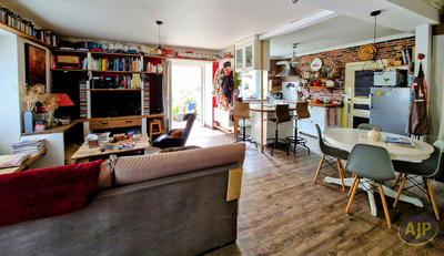 Maison - 90 m² - 4 pièces