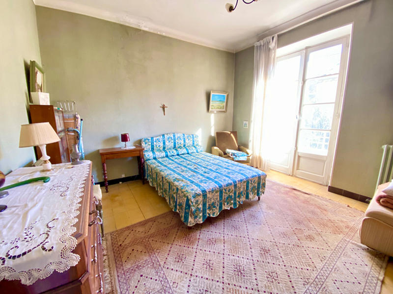 Appartement - 154 m² - 6 pièces