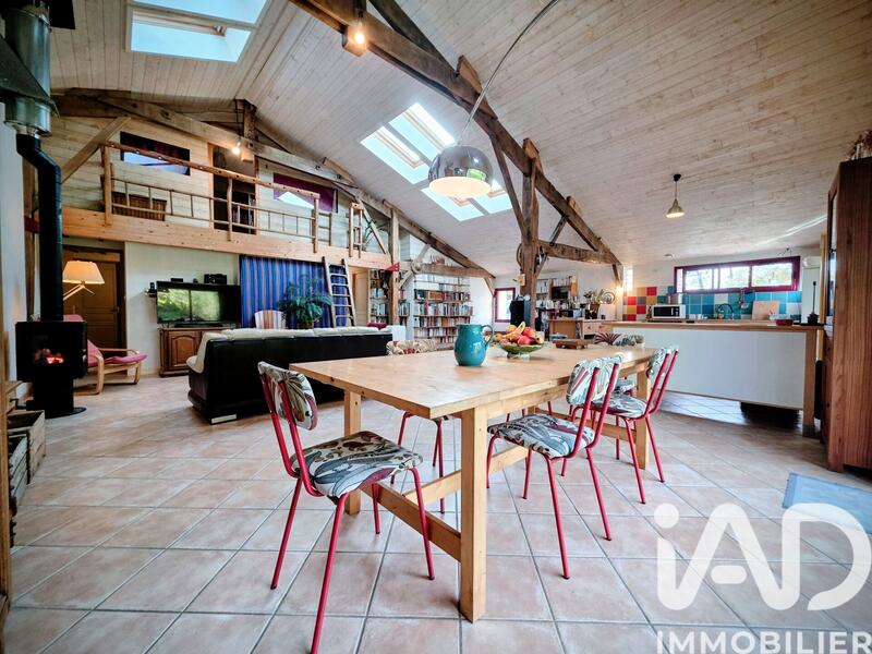 Maison - 174 m² - 7 pièces