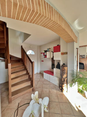 Villa - 192 m² - 8 pièces