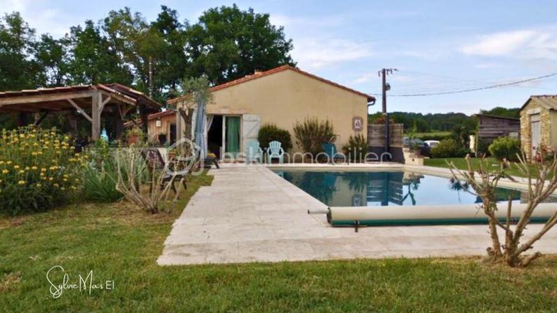 Maison - 106 m² - 4 pièces