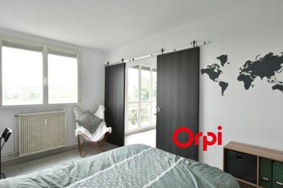 Appartement - 93 m² - 5 pièces