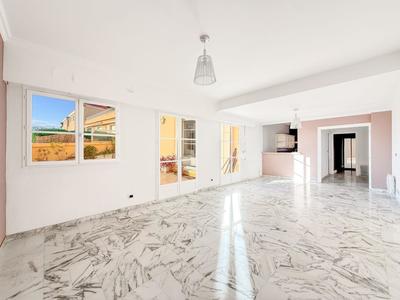 Appartement - 98 m² - 3 pièces