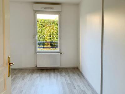 Appartement - 99 m² - 5 pièces