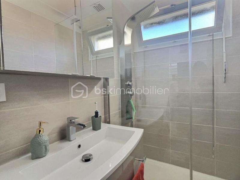 Maison - 101 m² - 4 pièces