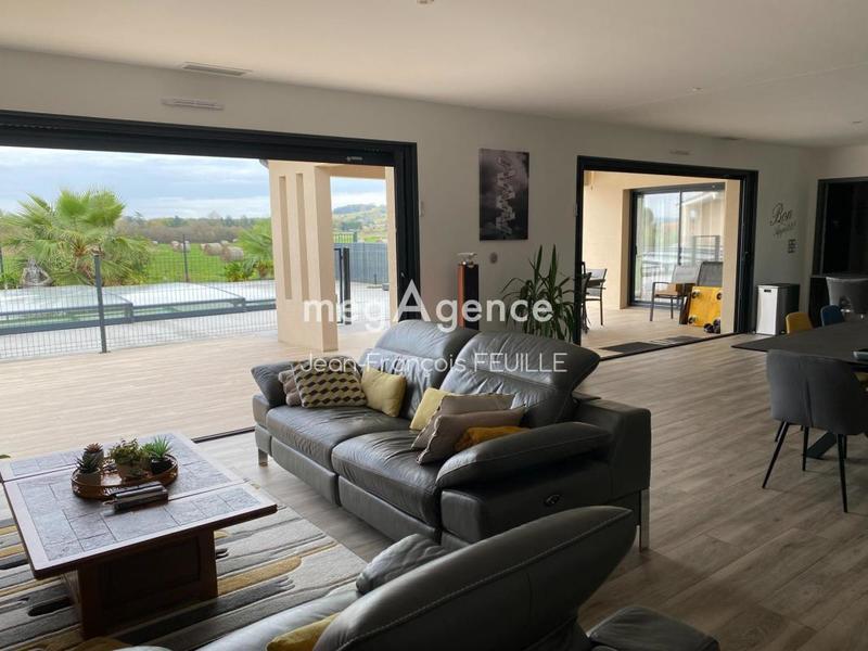 Maison - 183 m² - 6 pièces