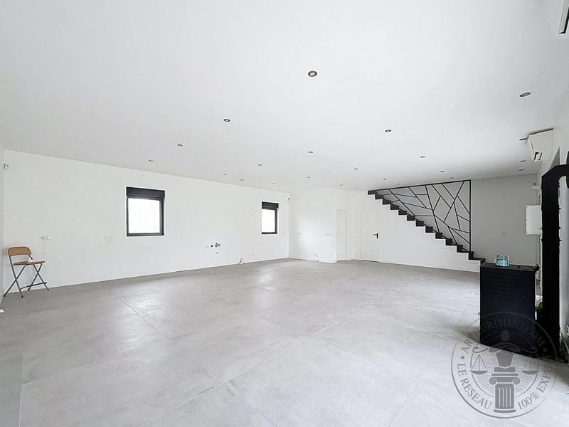 Maison - 194 m² - 7 pièces