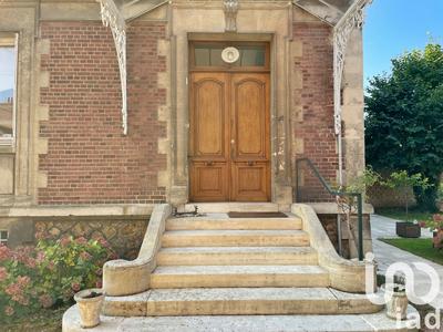 Maison - 194 m² - 8 pièces