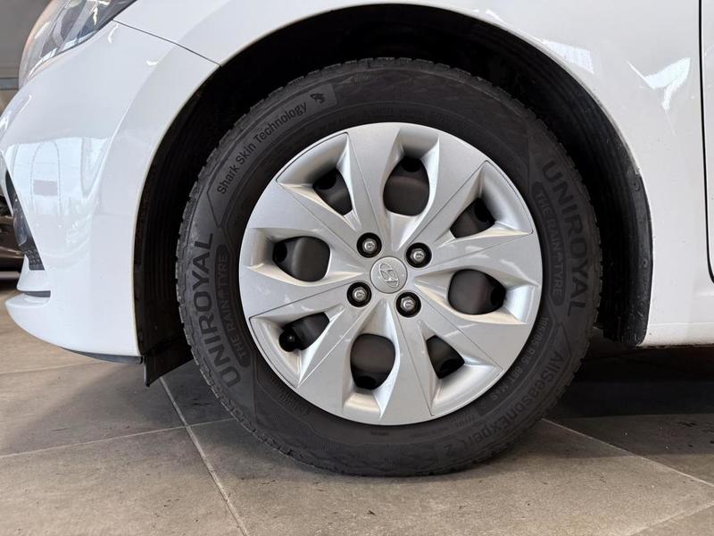 Hyundai i20 II 1.2i - 75 Berline Edition #Clim Phase 1 / Garantie 12 Mois