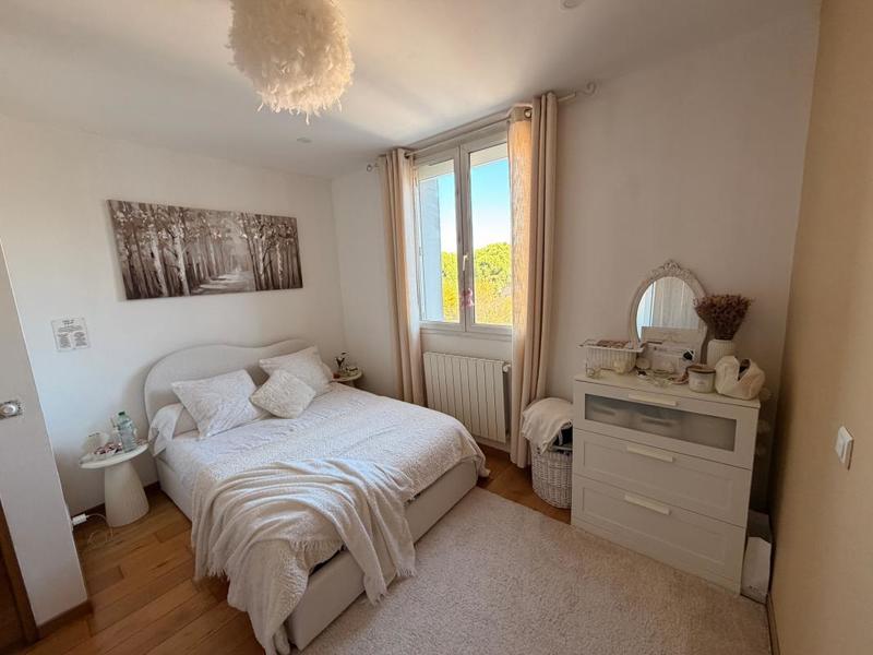 Appartement - 90 m² - 4 pièces