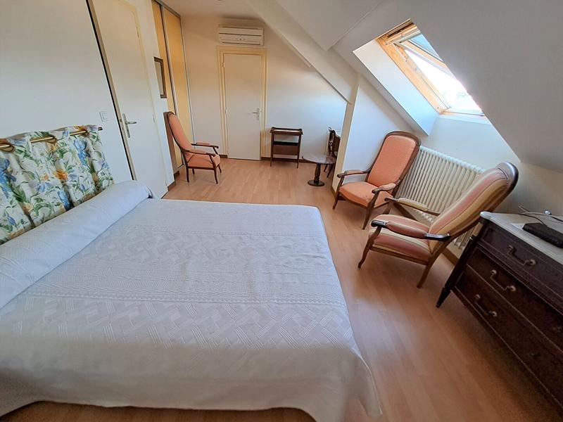 Appartement - 162 m² - 7 pièces