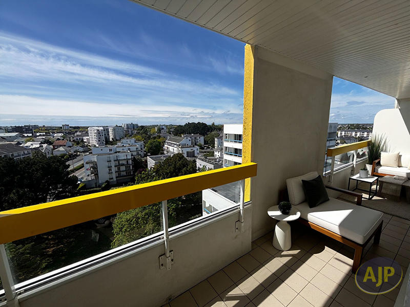 Appartement - 89 m² - 5 pièces