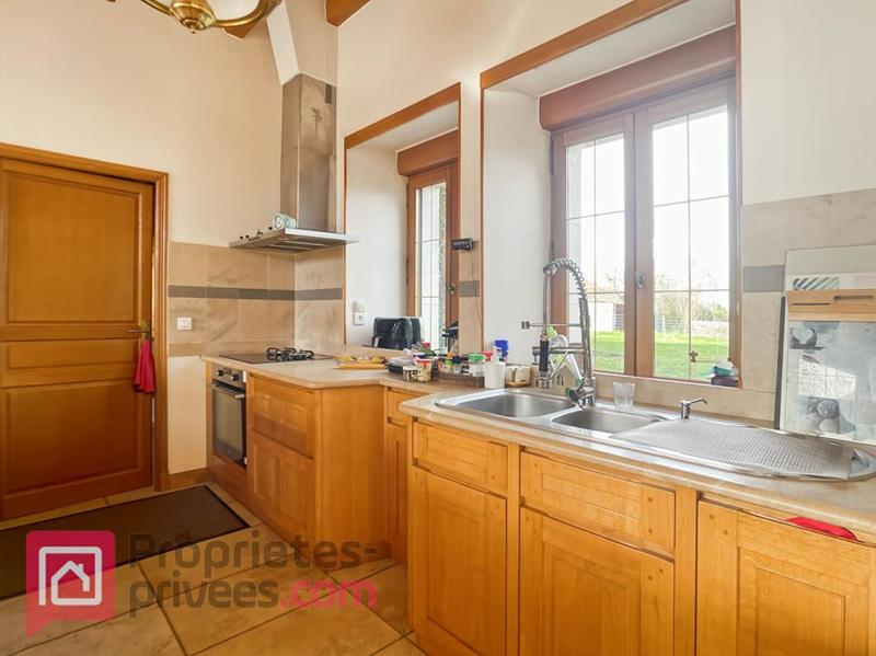 Maison - 260 m² - 9 pièces