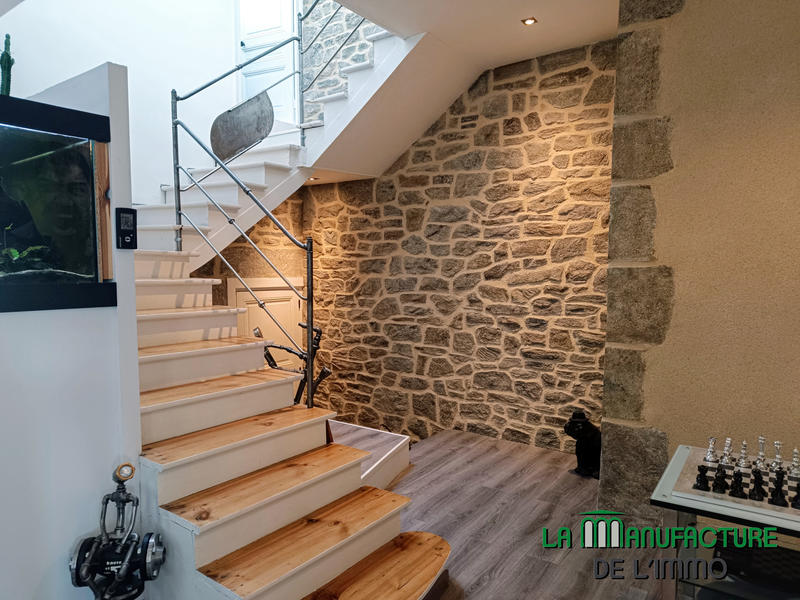 Maison - 177 m² - 6 pièces