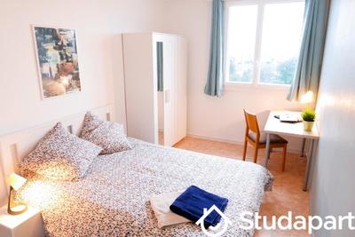 Chambre - 10 m² - 1 pièce