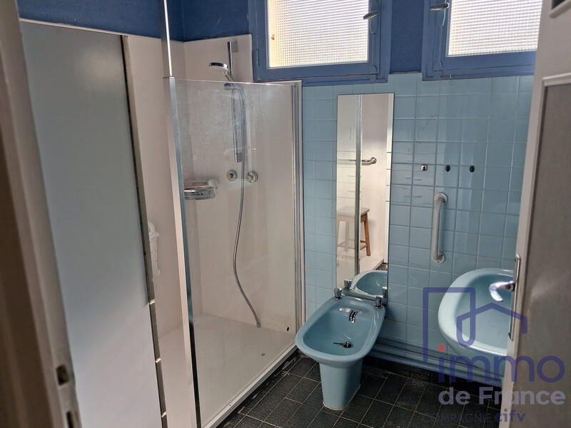 Maison traditionnelle - 116 m² - 6 pièces