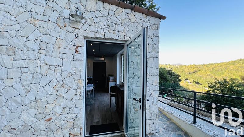 Maison - 252 m² - 7 pièces