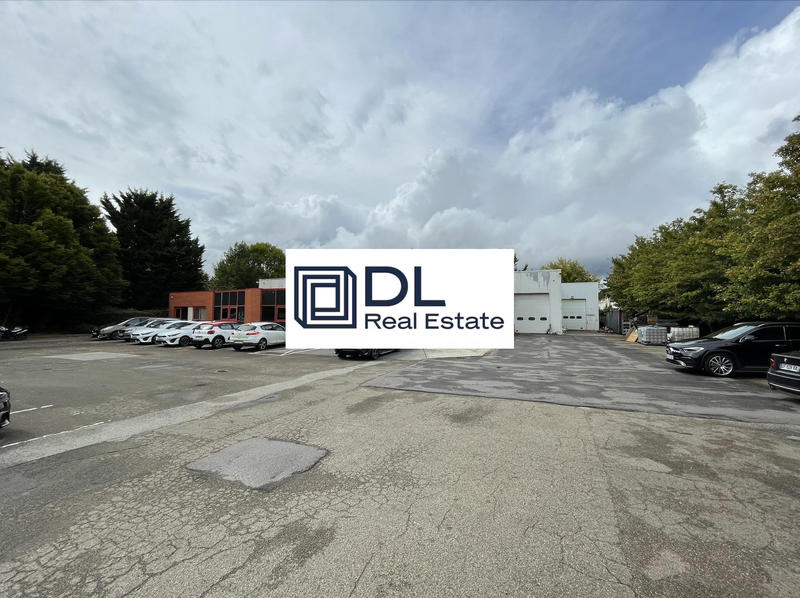 Entrepôt - 1 850 m²