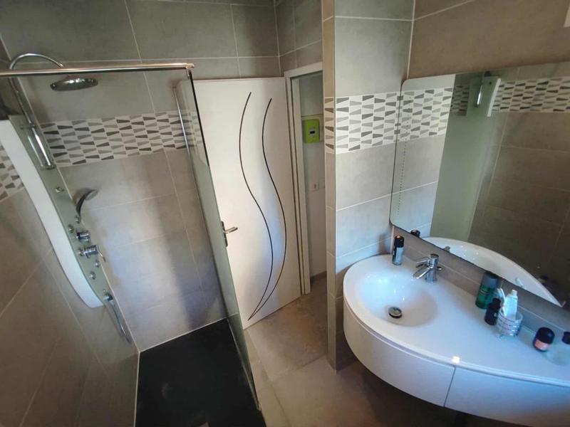 Maison - 193 m² - 6 pièces