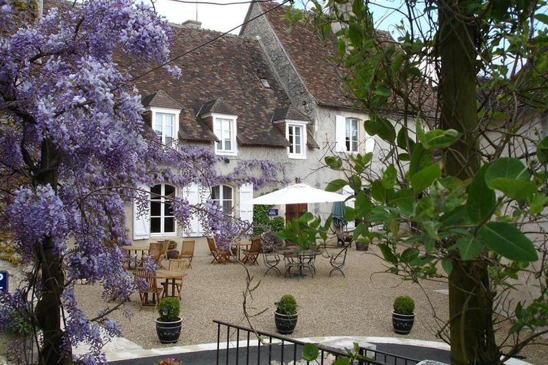 Maison - 605 m² - 14 pièces