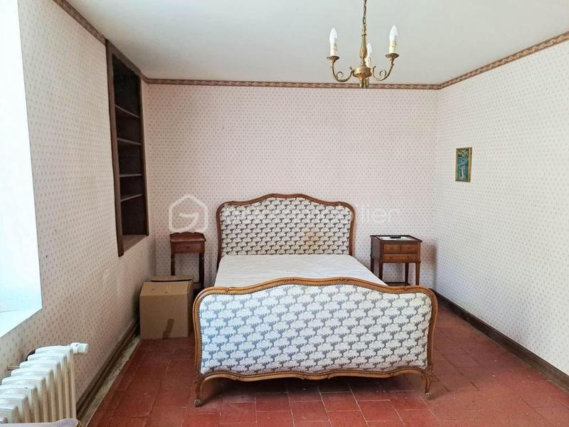 Maison en pierre - 151 m² - 6 pièces