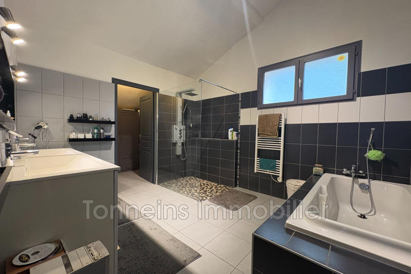 Maison - 190 m² - 6 pièces