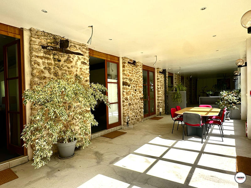 Immeuble - 700 m² - 15 pièces