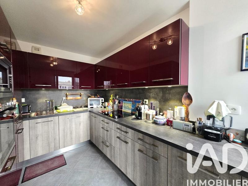 Appartement - 80 m² - 4 pièces