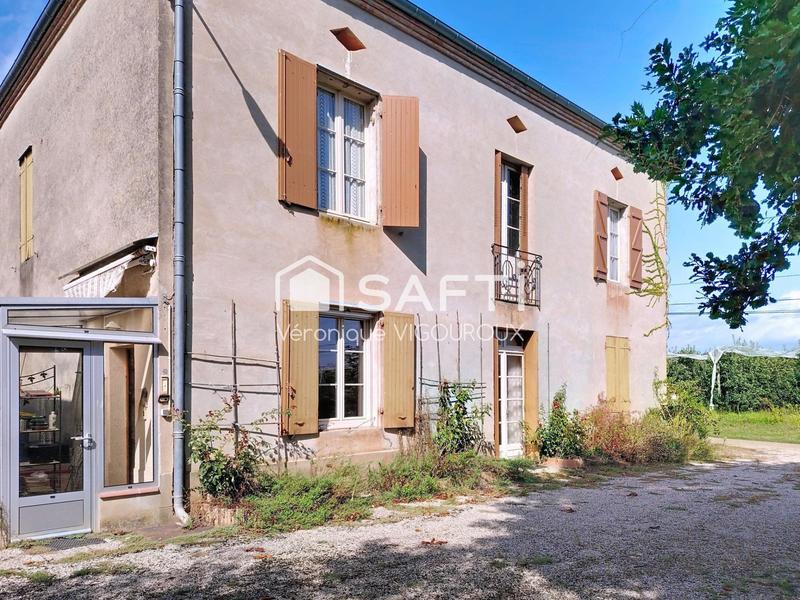 Maison - 260 m² - 7 pièces