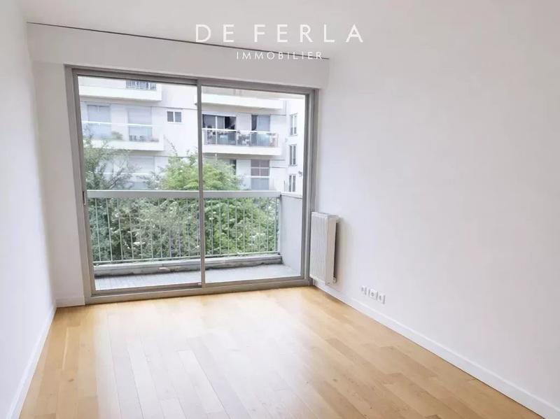 Appartement - 100 m² - 5 pièces