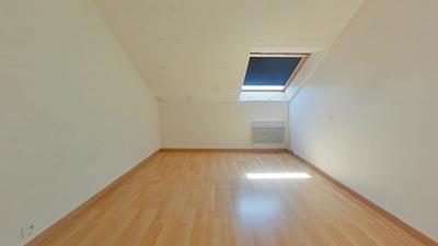 Appartement ancien - 82 m² - 4 pièces