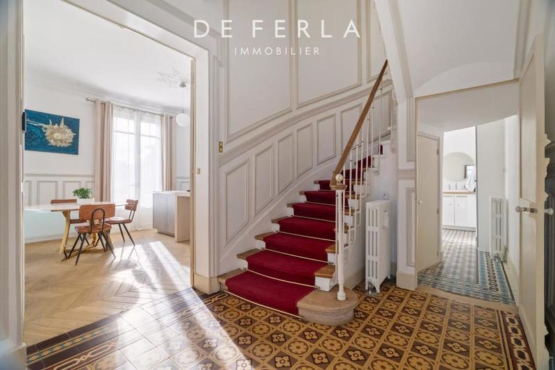 Château - 360 m² - 10 pièces