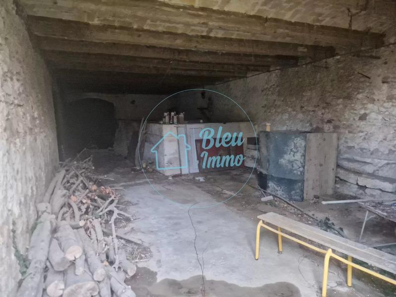 Grange - 526 m² - 6 pièces