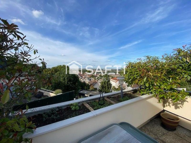 Appartement - 111 m² - 5 pièces