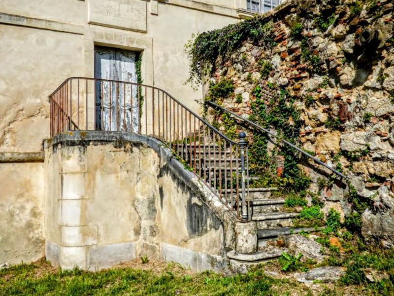 Château - 3 000 m² - 30 pièces