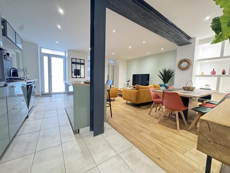 Appartement - 85 m² - 3 pièces