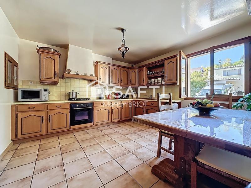 Maison - 162 m² - 7 pièces