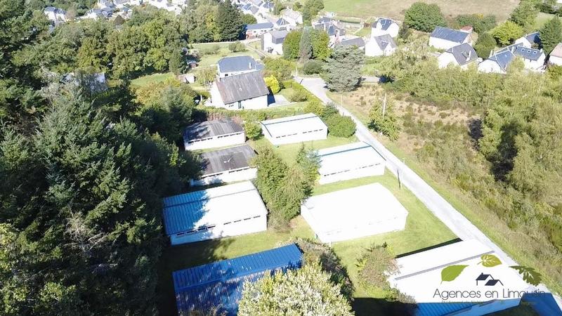 Propriété - 900 m² - 13 pièces