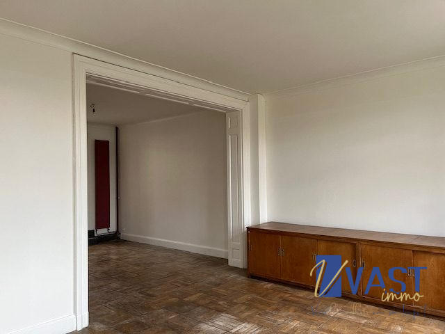 Maison ancienne - 193 m² - 8 pièces