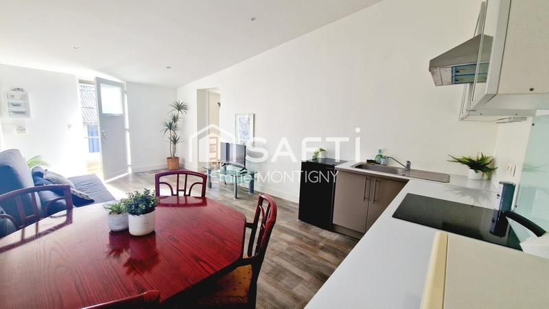 Maison - 219 m² - 9 pièces