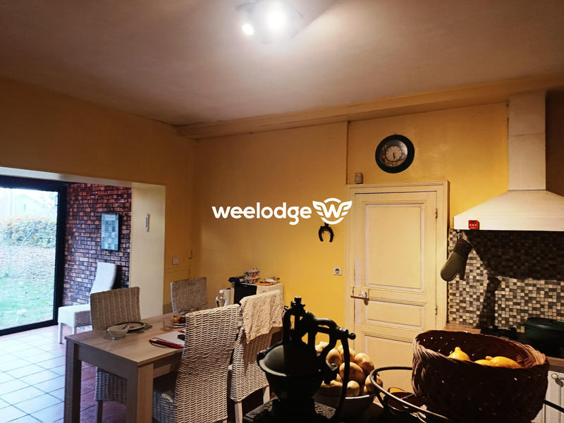 Maison - 239 m² - 10 pièces