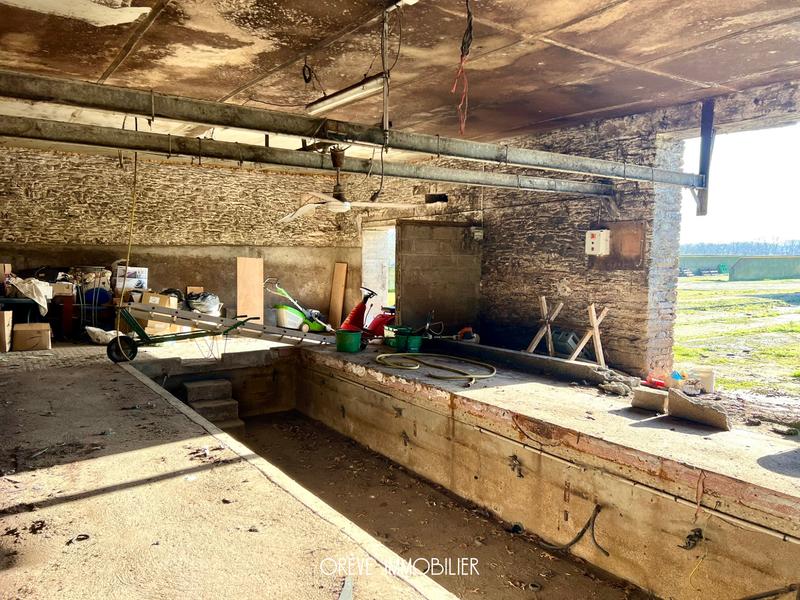 Maison - 200 m² - 2 pièces