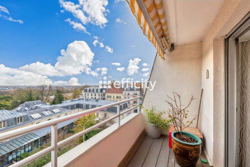 Appartement - 144 m² - 6 pièces