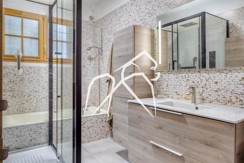 Maison ancienne - 246 m² - 9 pièces